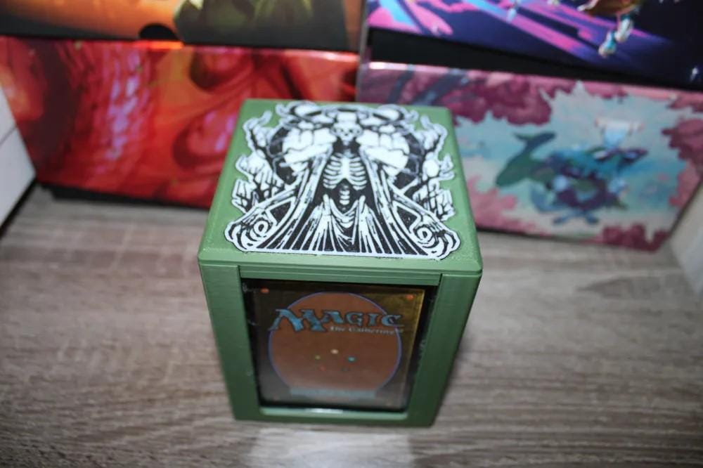 Old Stickfingers MTG Commander Deck Box, Magnetic Closure
