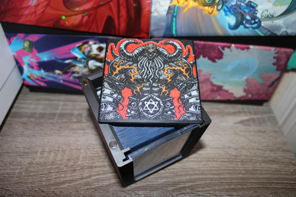 Kardur Theme MTG Commander Deck Box, Magnetic Card Case