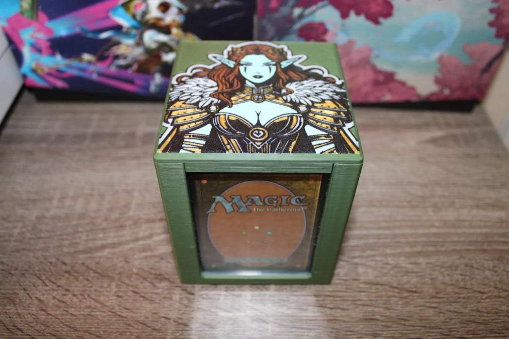 Lathril MTG Commander Deck Box, Magnetic Card Case