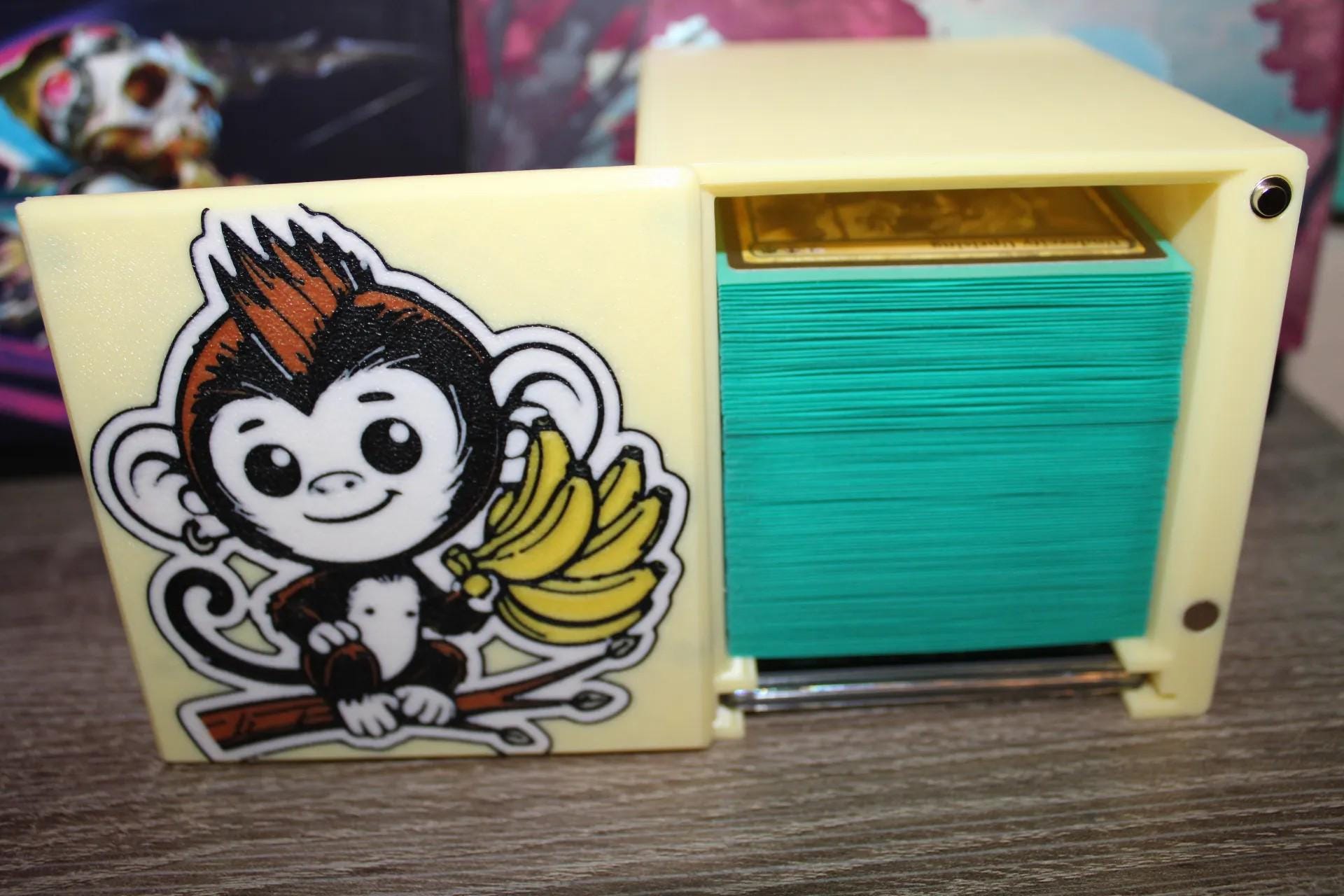 Kibo MTG EDH Commander Deck Box, Magnetic Card Case