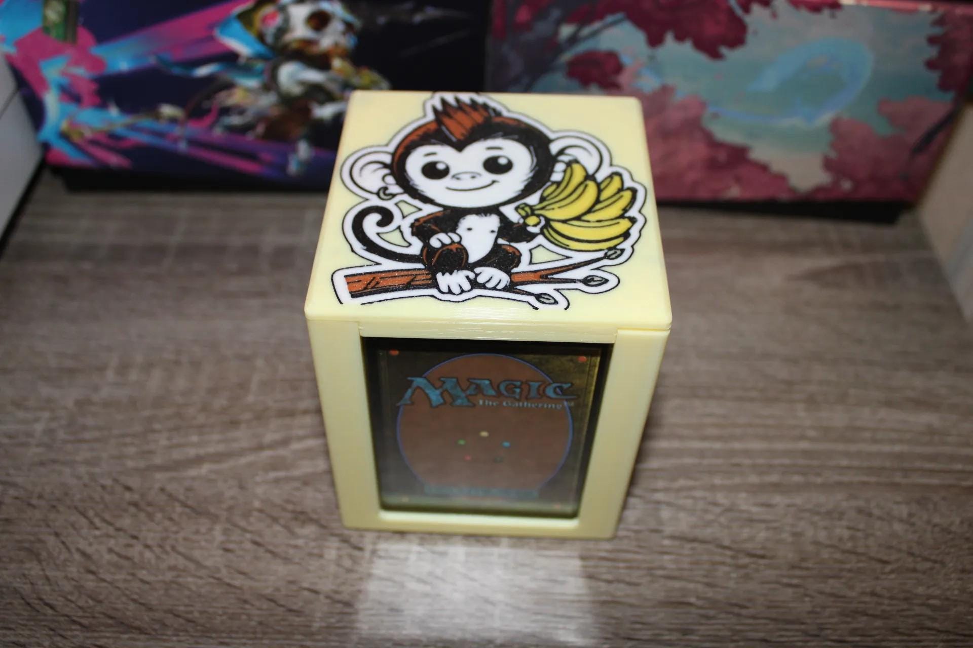 Kibo MTG EDH Commander Deck Box, Magnetic Card Case