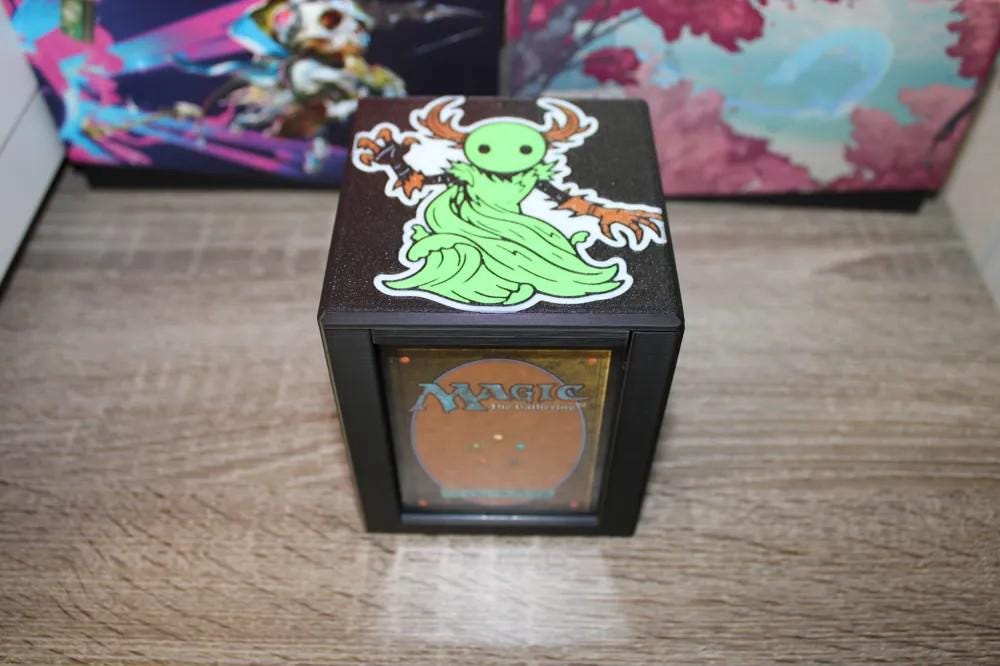 Muldrotha MTG Commander Deck Box, Magnetic Closure