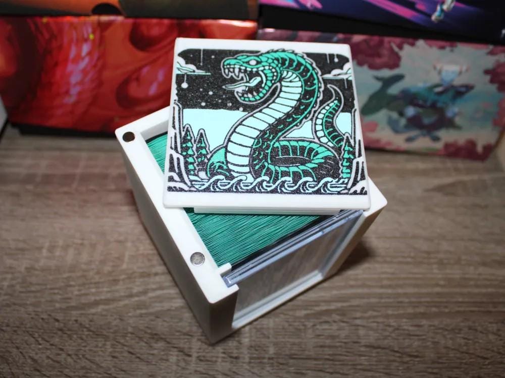 Koma MTG Commander Deck Box, Snake Art Card Case