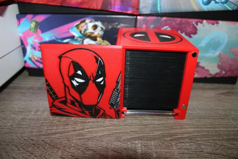 Deadpool MTG Commander Deck Box, Full Art Card Case