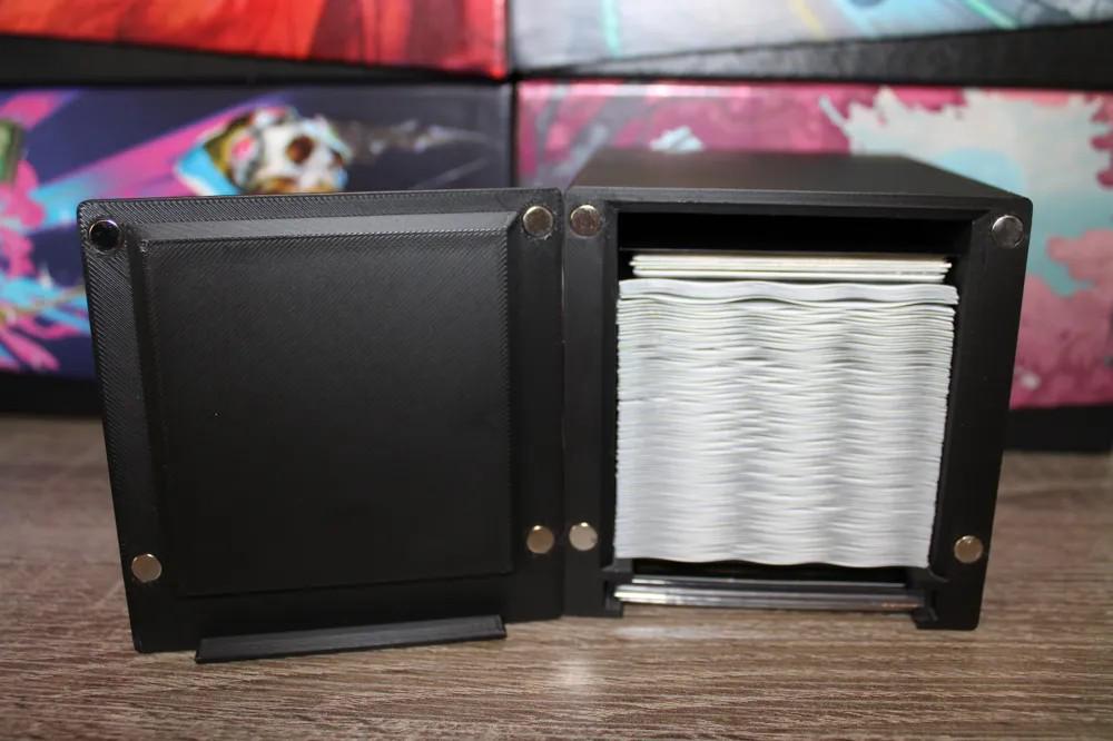 Muldrotha MTG Commander Deck Box, Magnetic Closure