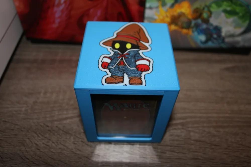 Final Fantasy Vivi MTG Commander Deck Box, Magnetic Closure