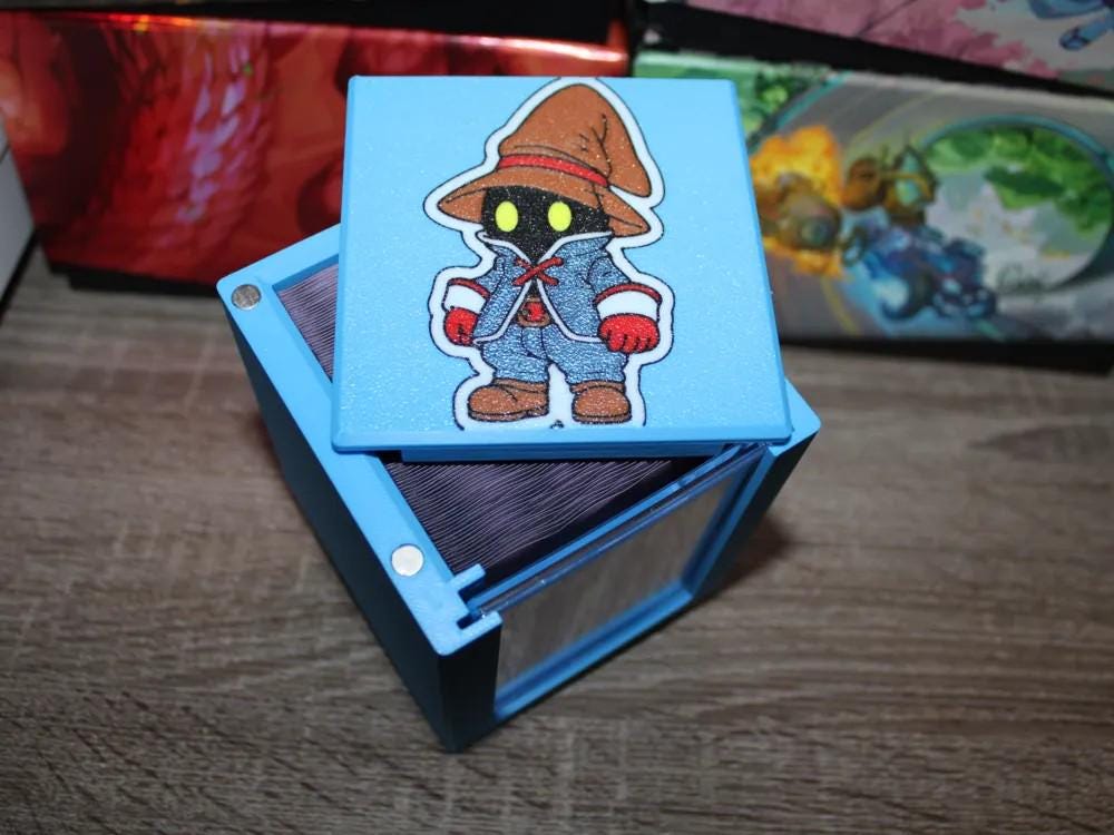 Final Fantasy Vivi MTG Commander Deck Box, Magnetic Closure