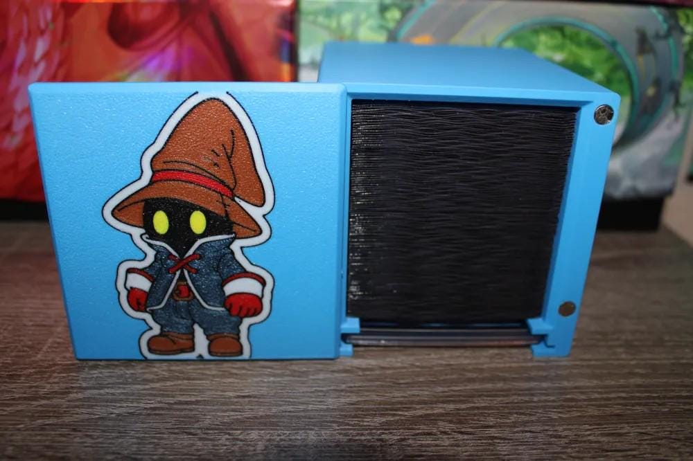Final Fantasy Vivi MTG Commander Deck Box, Magnetic Closure