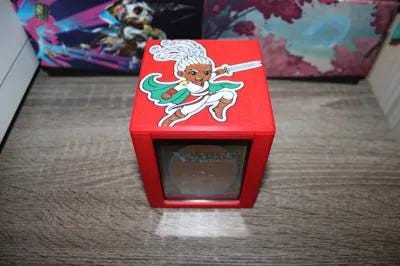 Éowyn MTG Commander Deck Case, Magnetic Card Storage