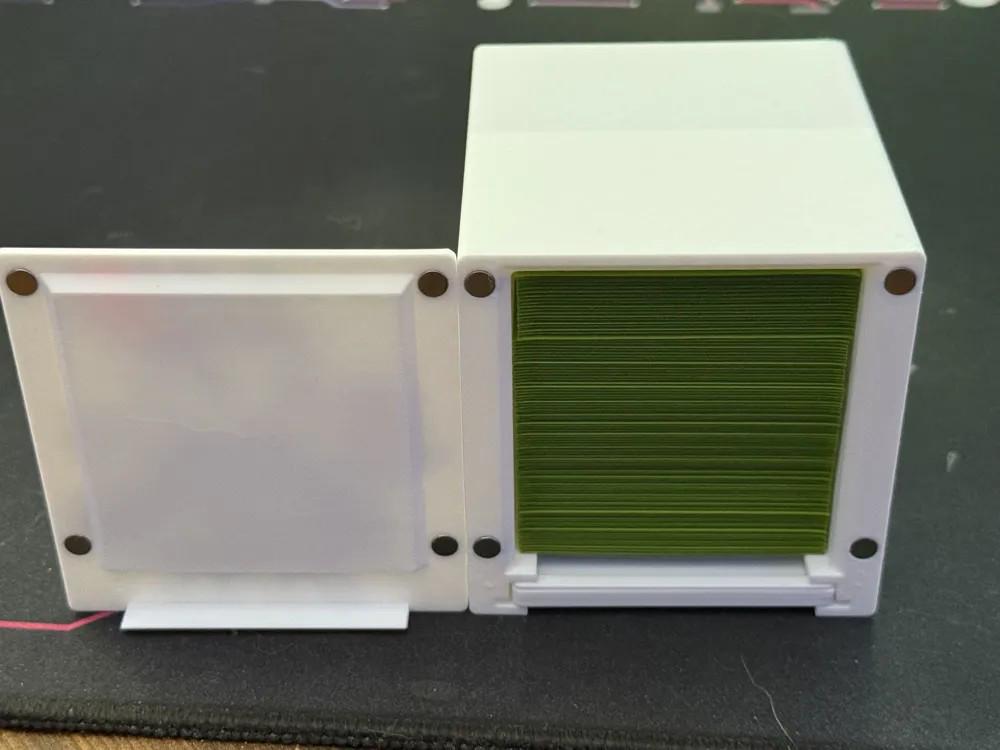 Bunny MTG Commander Deck Box, Card Case