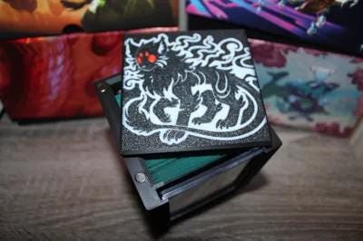 Lurrus MTG EDH Commander Deck Box, Magnetic Card Case