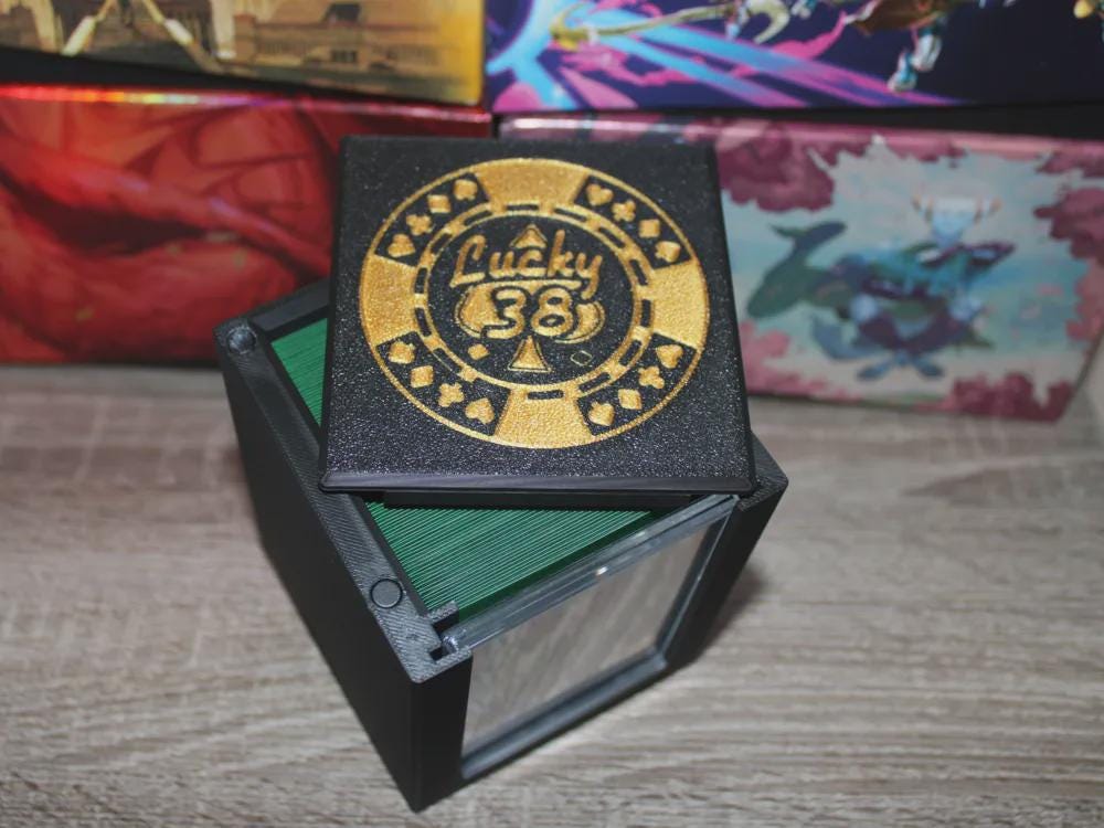 Lucky 38 MTG Commander Card Box, Magnetic Deck Case