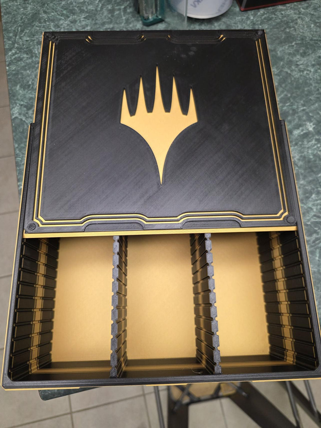 Magic The Gathering Card Case, Card Case collectible, Card Storage Cube Collection, MTG Cards, Custom Color, Includes 8 Dividers