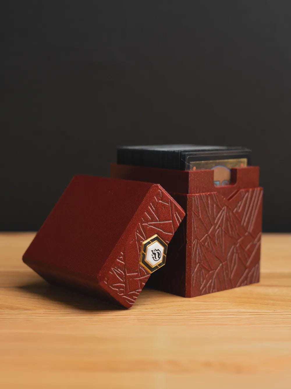 Mountainscape MTG Commander Deck Box: Magnetic Closure, 100 Double Sleeved Cards