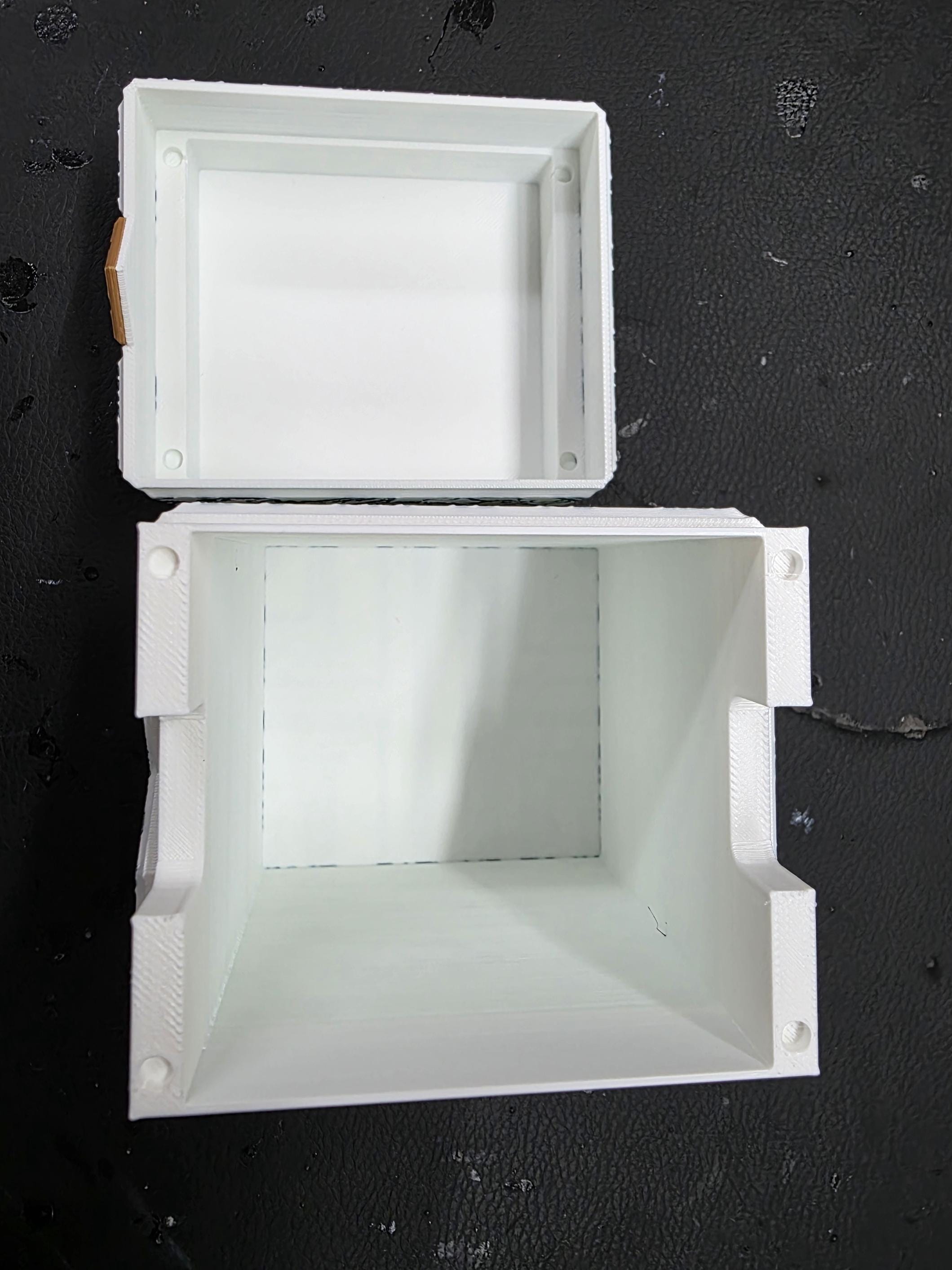 ForgeDeck Forrest Echo MTG Card Deck Box, EDH Commander Case