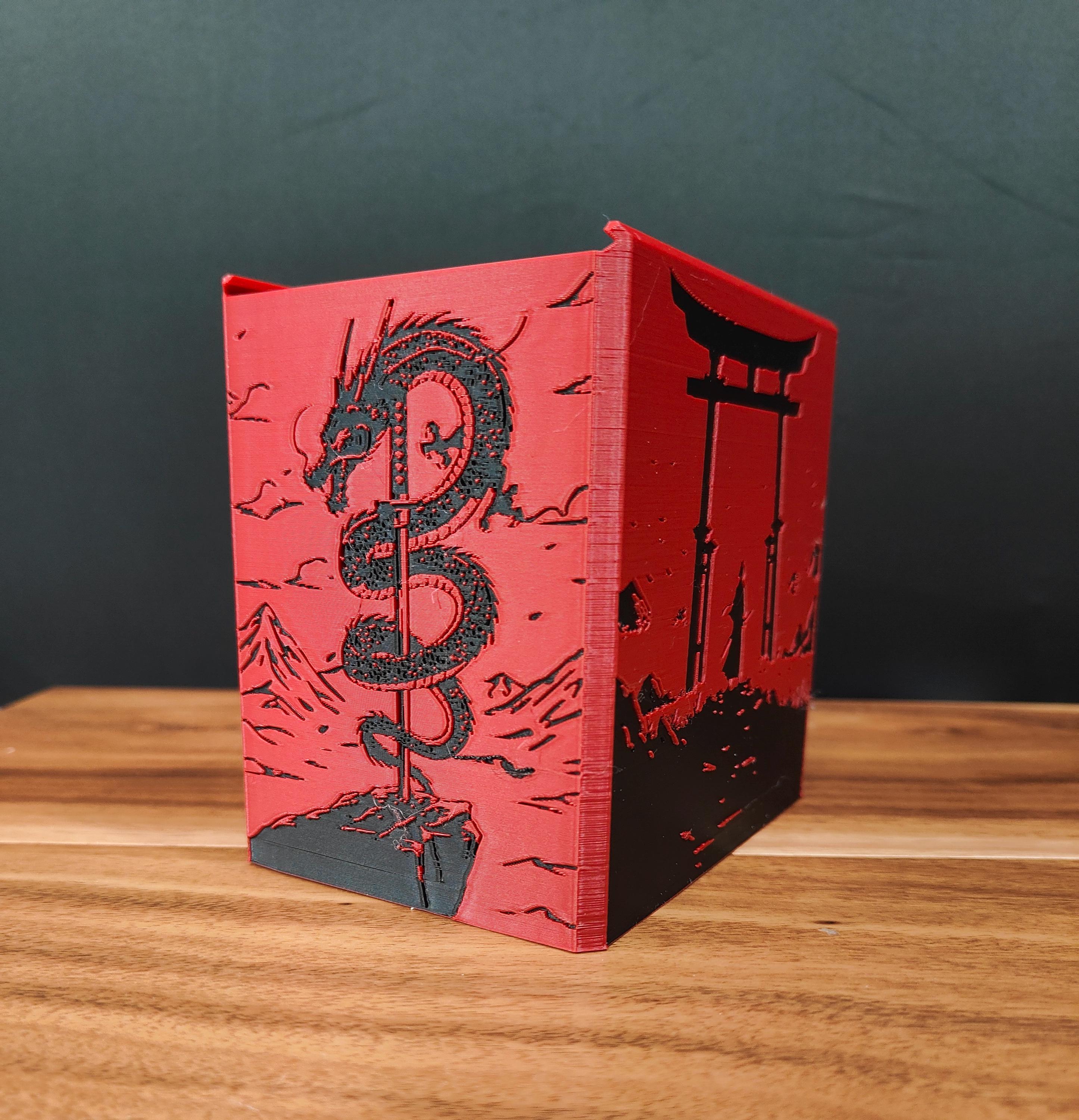 Samurai MTG Commander Deck Box, 135 Single Sleeved Cards