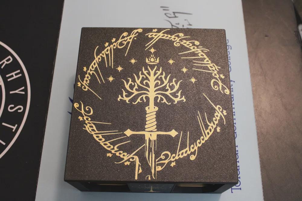 MTG Commander Deck Box – Holds 100+ Cards – Dice & Token Storage – Magnetic Lid – Premium 3D Printed Case LOTR Inspired Design