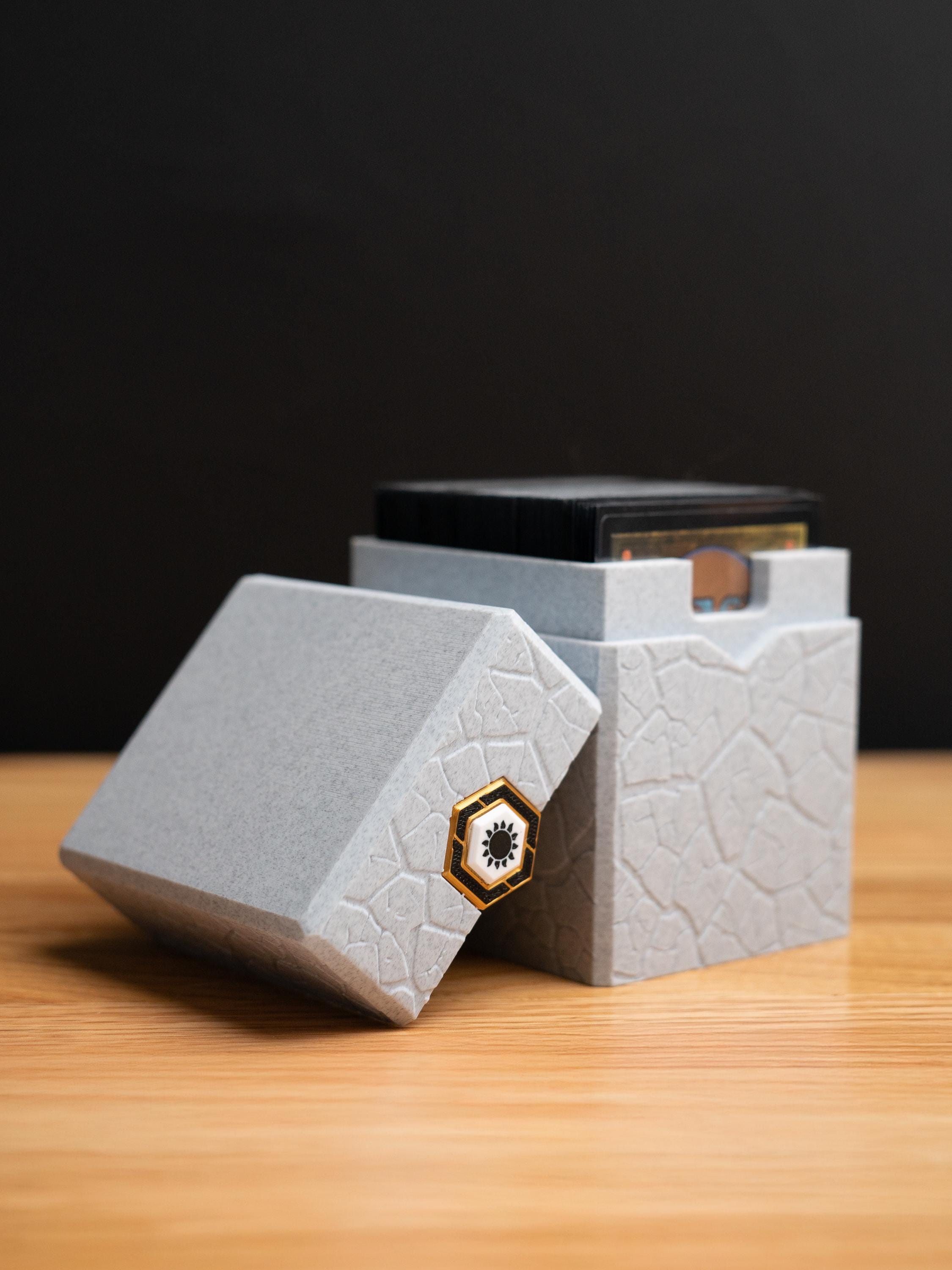 ForgeDeck Echo White MTG Deck Box, Commander Card Case