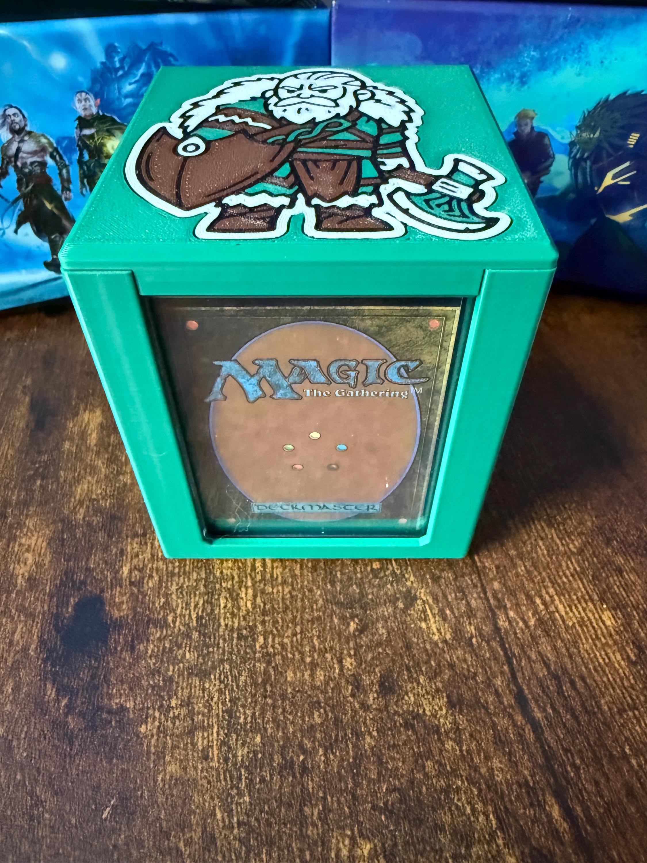 Fynn MTG Commander Deck Box, Magnetic Card Case