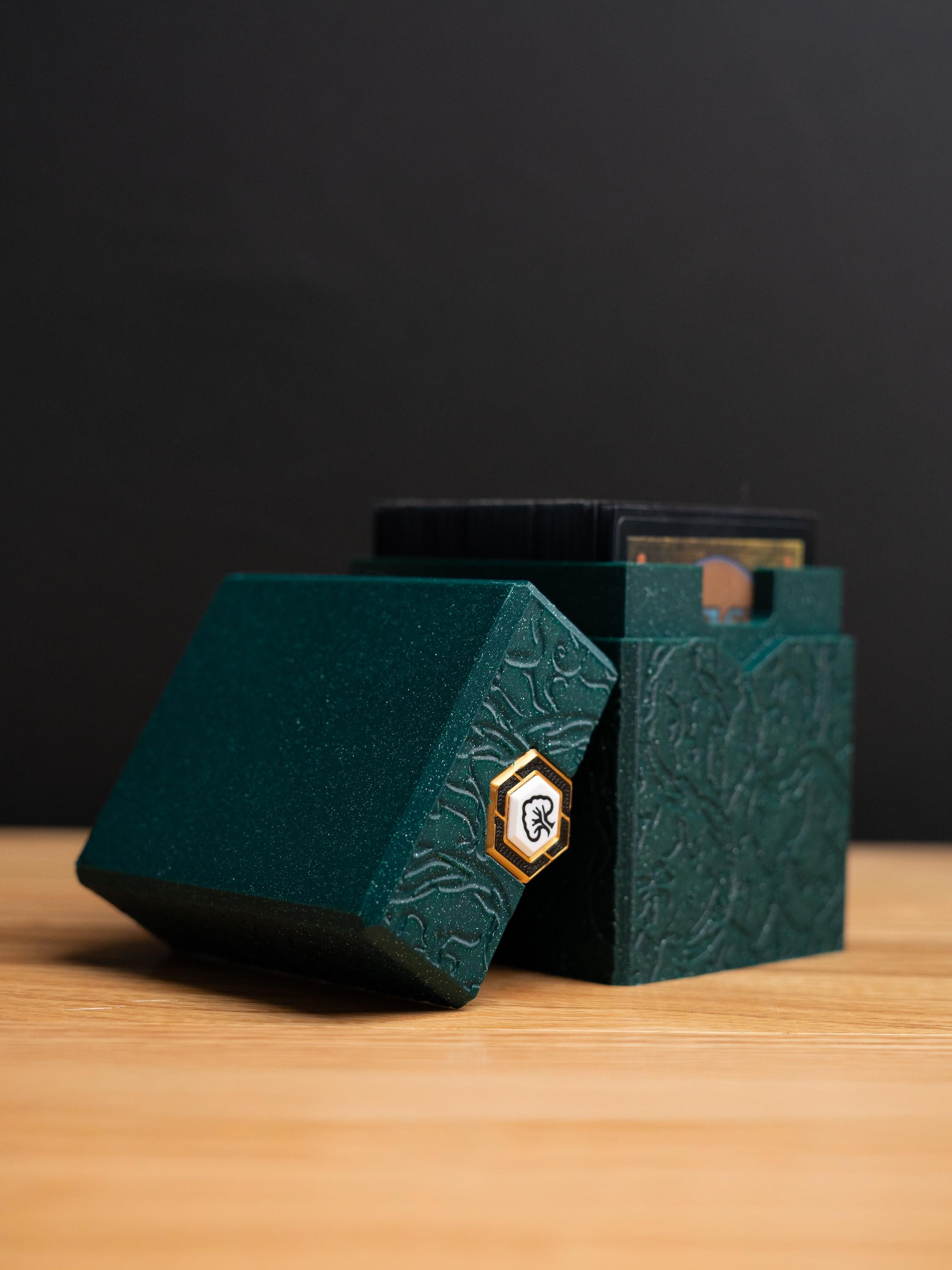 ForgeDeck Forrest Green Echo MTG Card Deck Box, EDH Commander Case