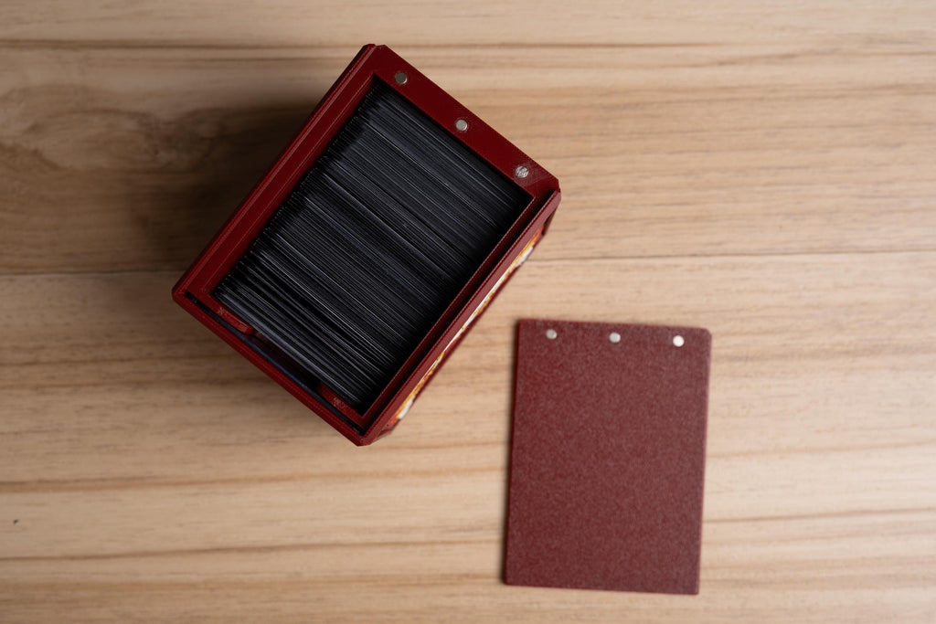 Kratos Deck Box - MTG 135 Sleeved Cards